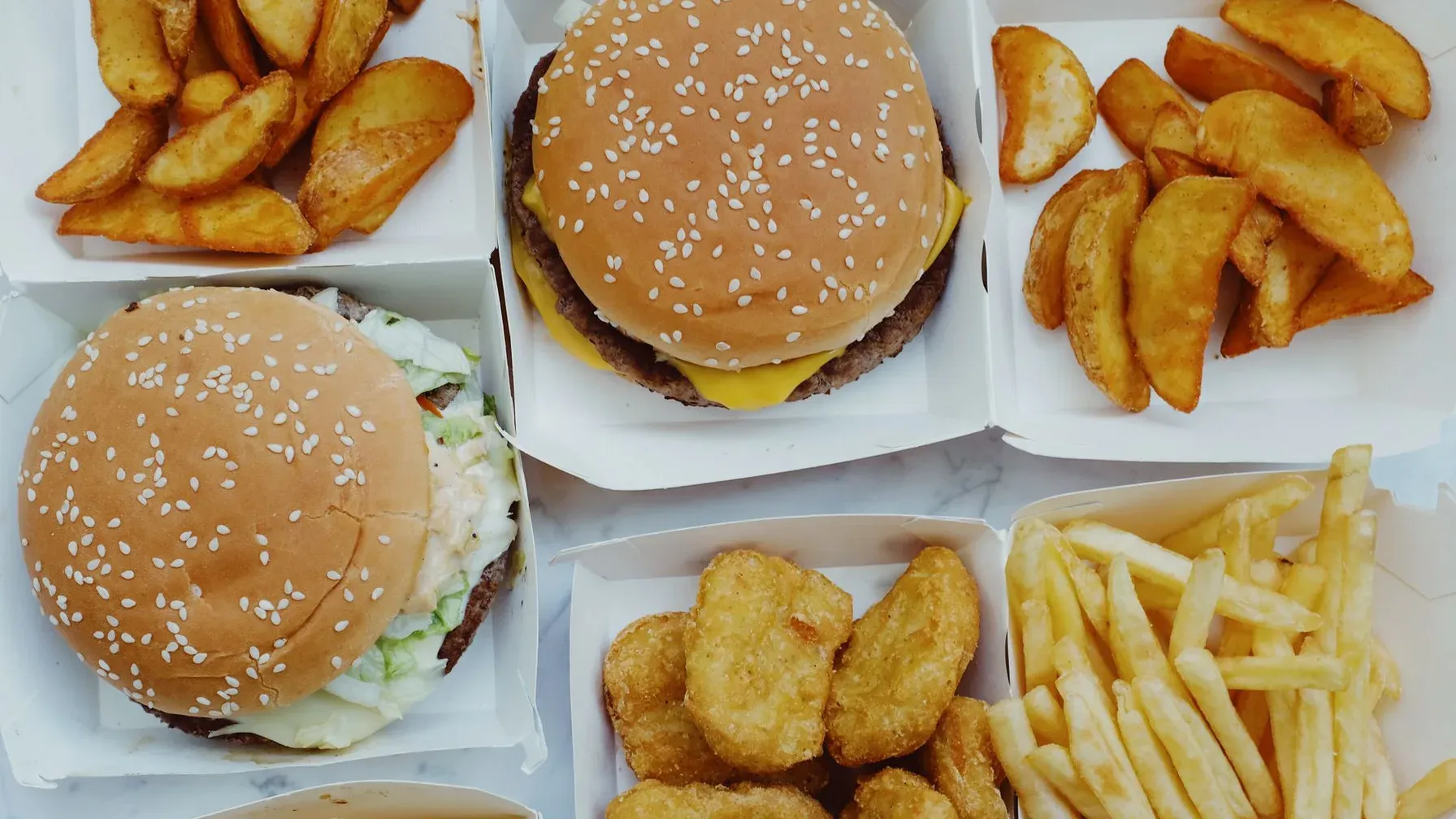 Fast food delivery in Mauritius: McDonald's, KFC and the local heroes